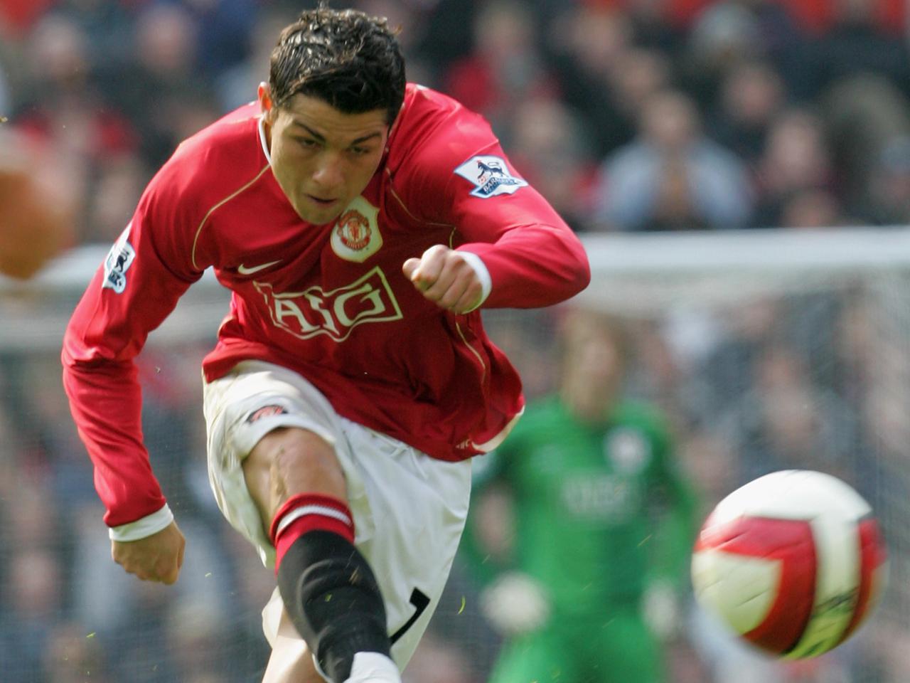 ronaldo free kick wallpaper 0024