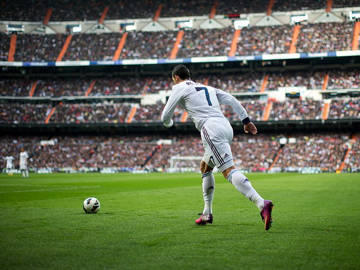 ronaldo free kick wallpaper 0042