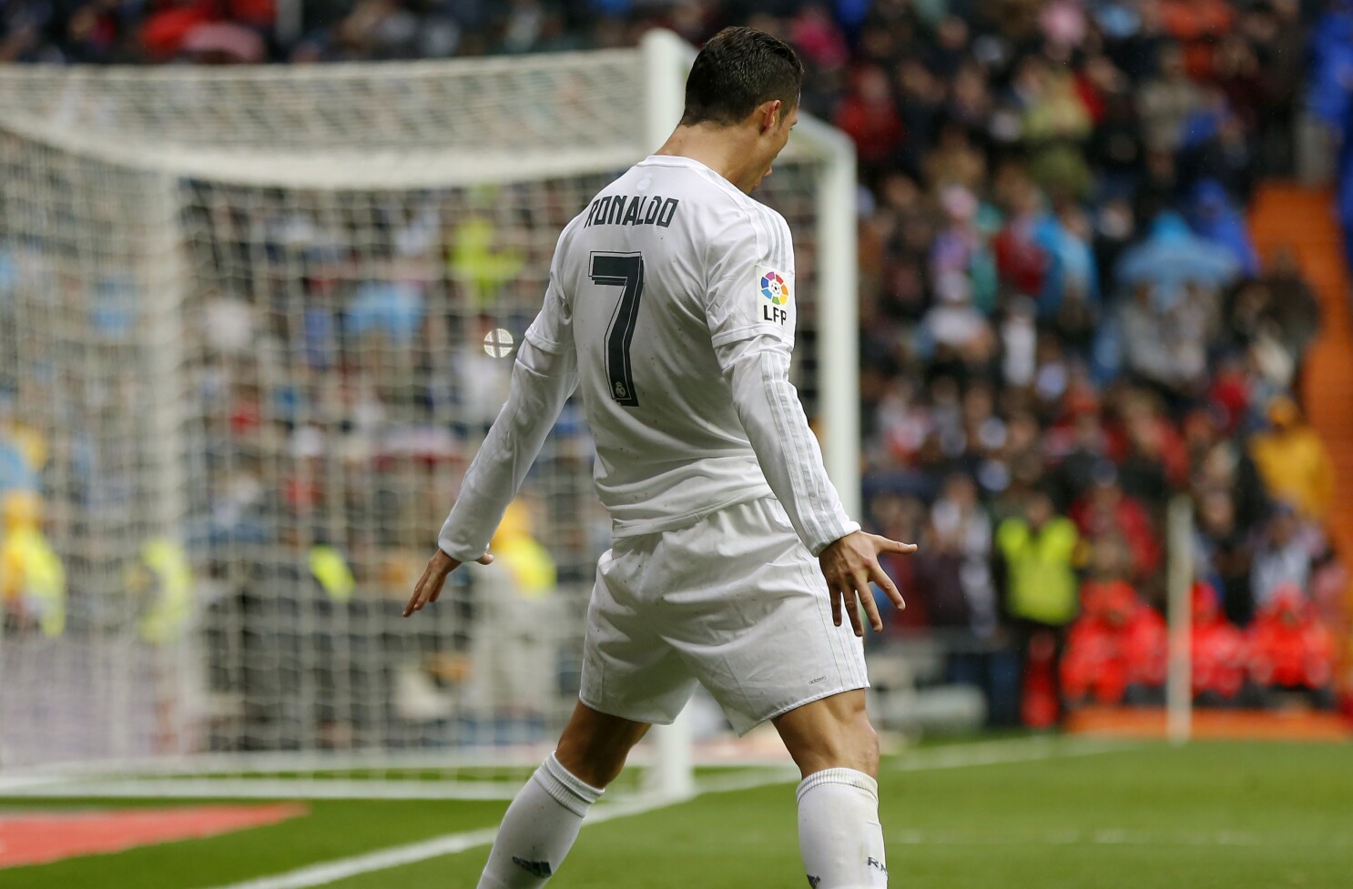Ronaldo goal celebration style