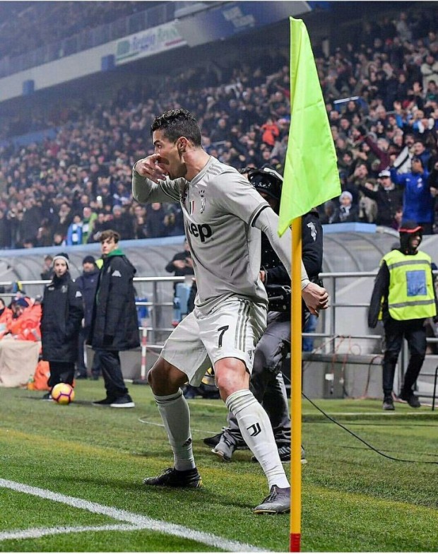 Ronaldo iconic celebration Juventus