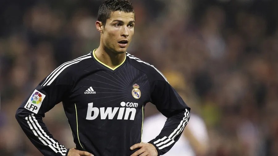 ronaldo in rain 0011
