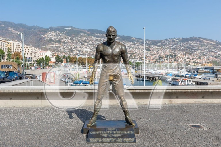 ronaldo in rain 0019