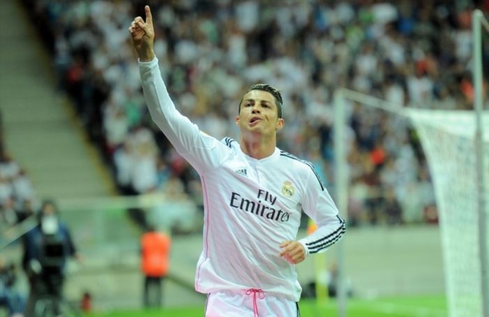 ronaldo in rain 0030