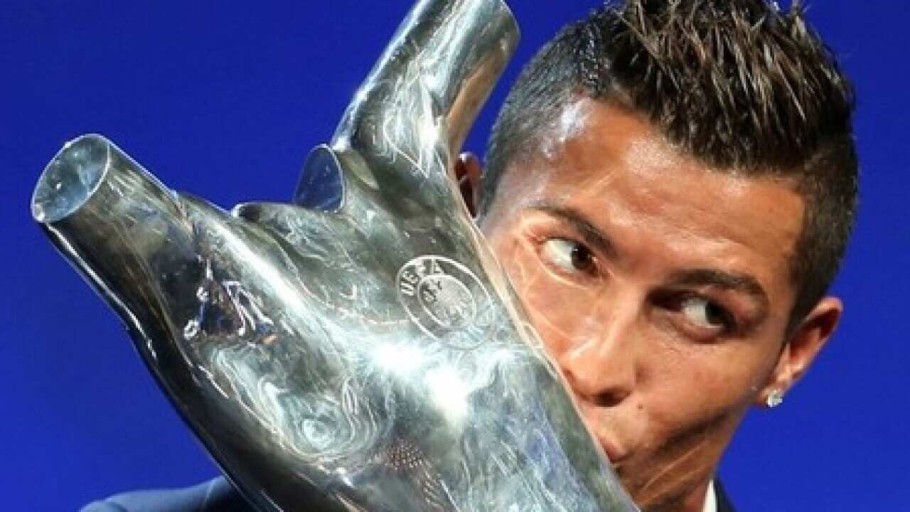 ronaldo in rain 0056