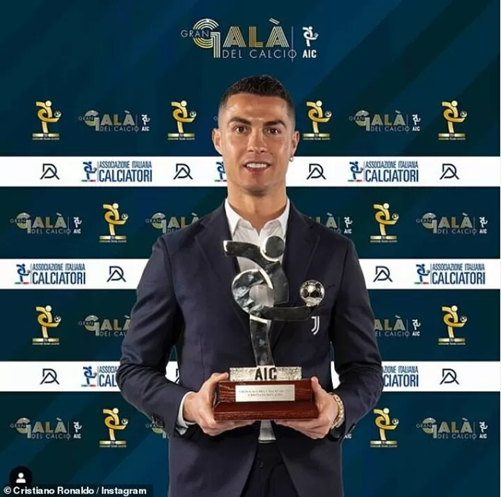 ronaldo juventus trophy 0042