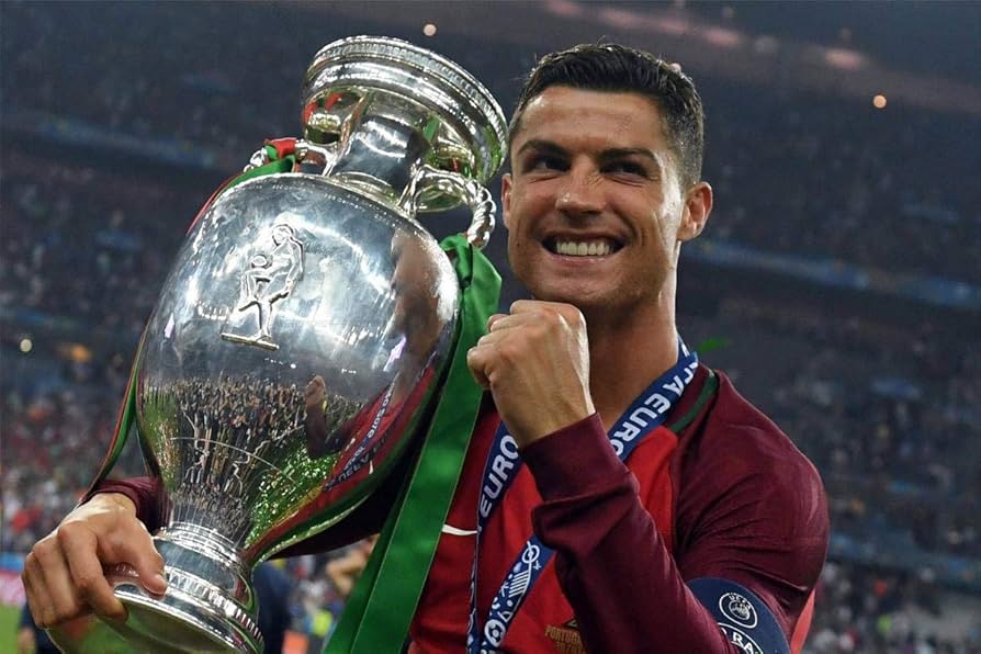 ronaldo juventus trophy 0043