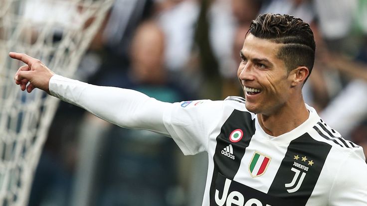 ronaldo juventus trophy 0048
