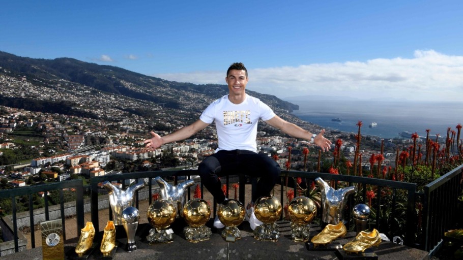 ronaldo lifting world cup 0027