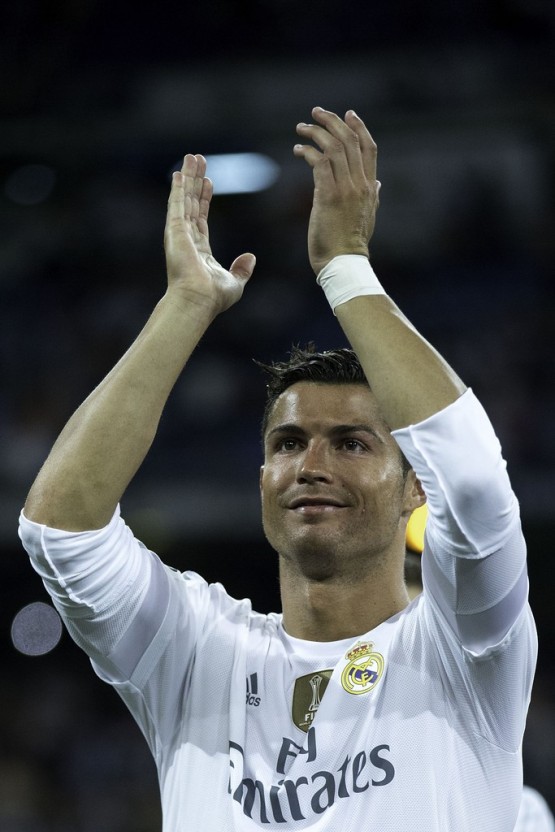 ronaldo lifting world cup 0034
