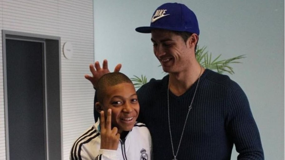a picture of cristiano ronaldo
