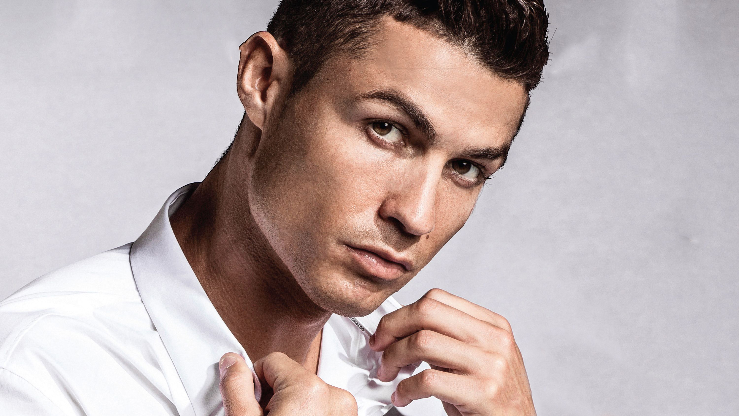 a picture of cristiano ronaldo 0012