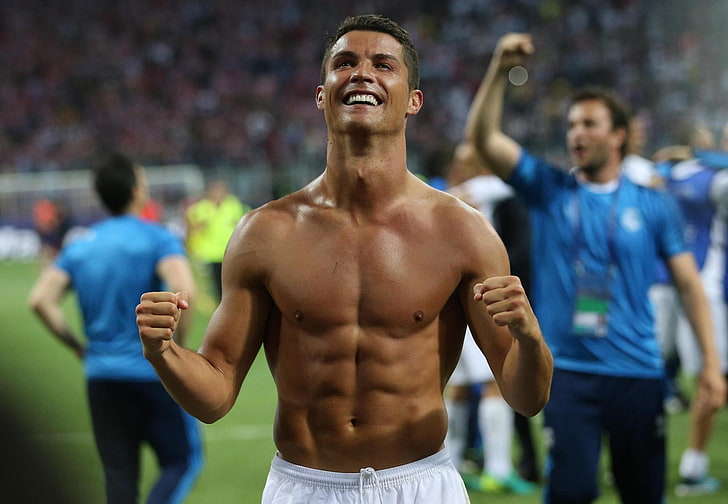 a picture of cristiano ronaldo 0077