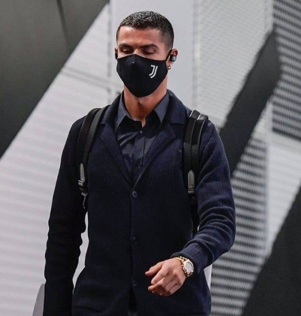 a picture of cristiano ronaldo 0070