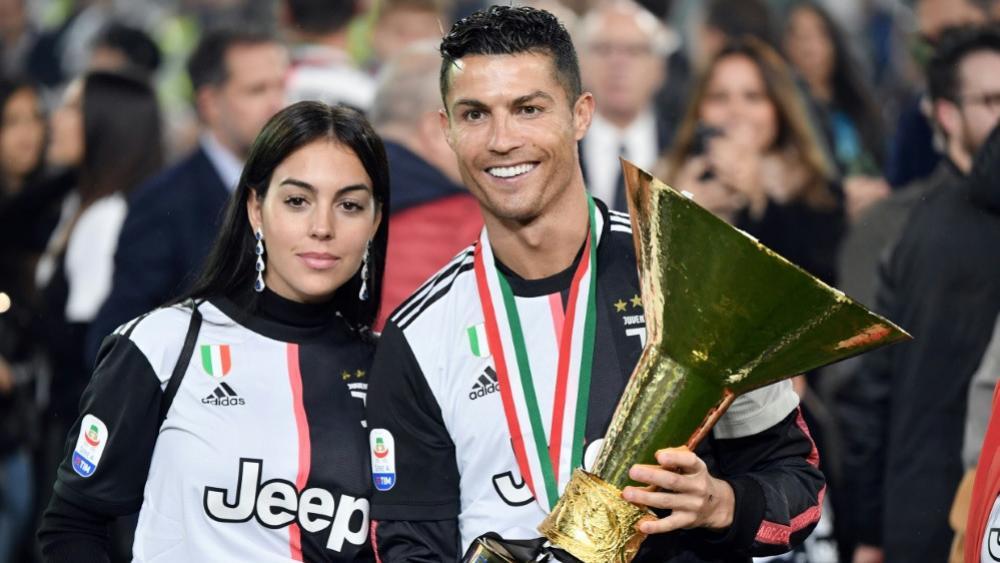ronaldo serie a trophy 0018