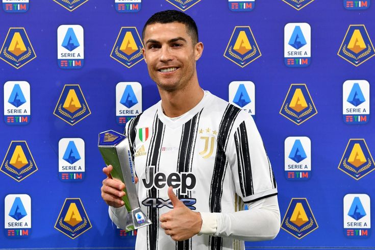 ronaldo serie a trophy 0019