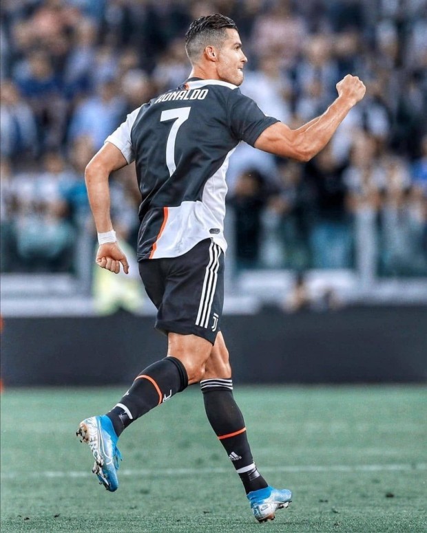 ronaldo vs slovakia 0012