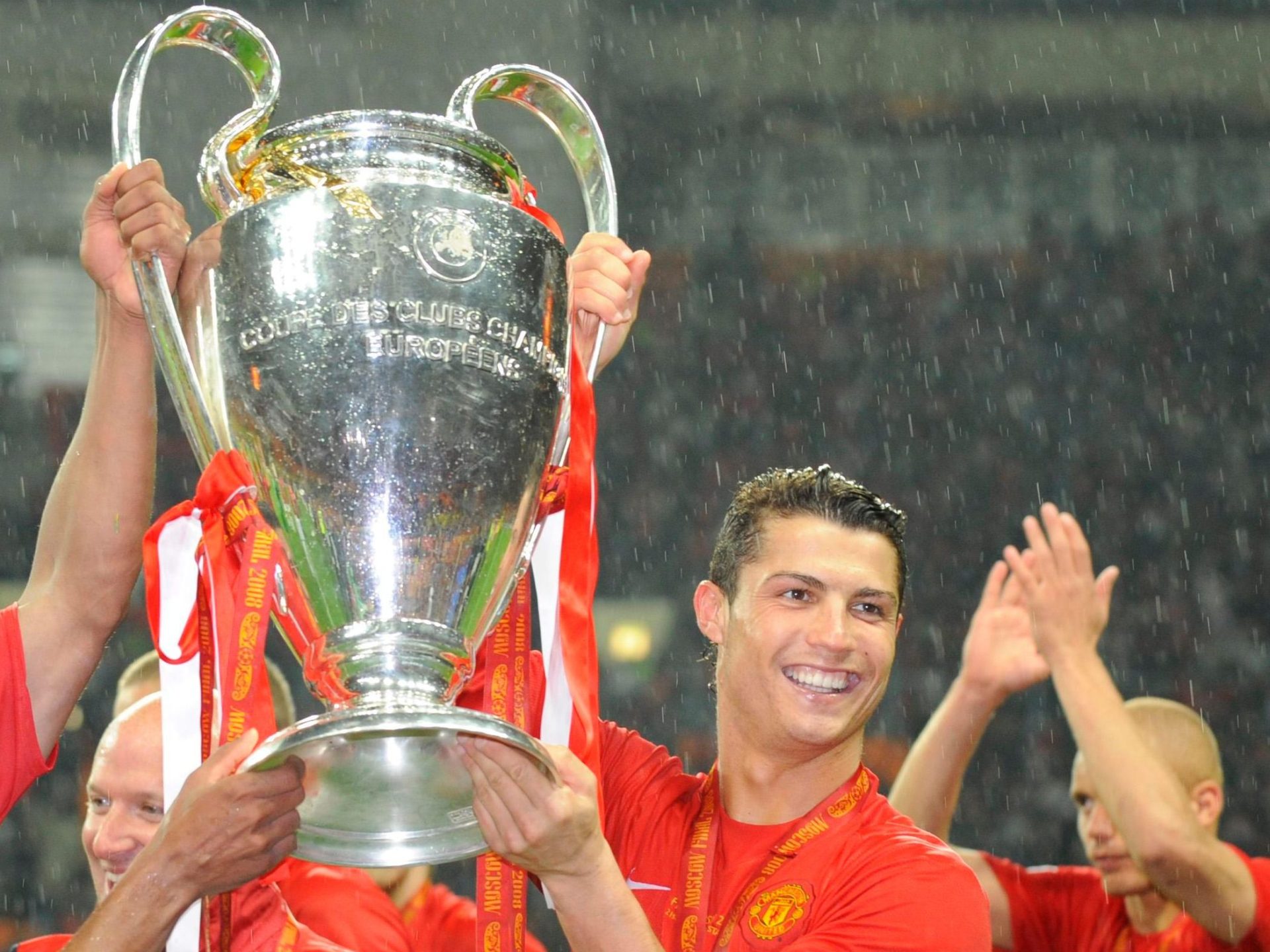 ronaldo with champions league trophy 0055