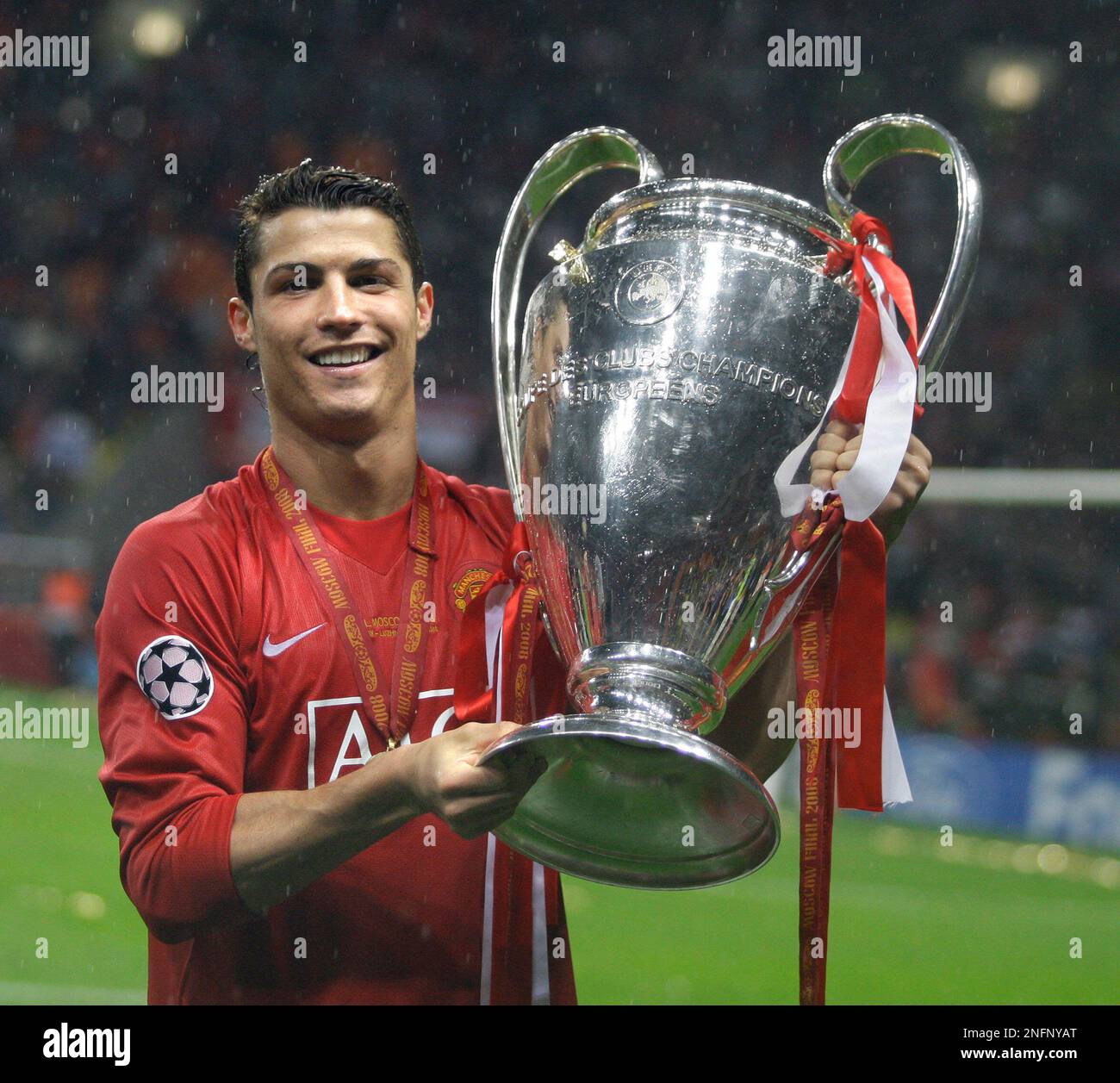 ronaldo with champions league trophy 0056