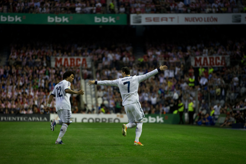 ronaldo with champions league trophy 0079