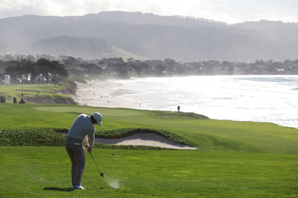 rory mcilroy beach 0010