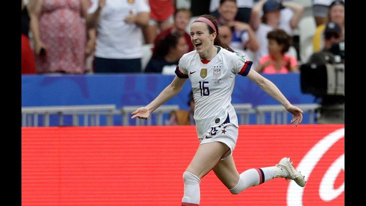 rose lavelle world cup goal 0010