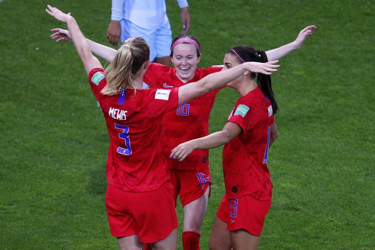 rose lavelle world cup goal 0017