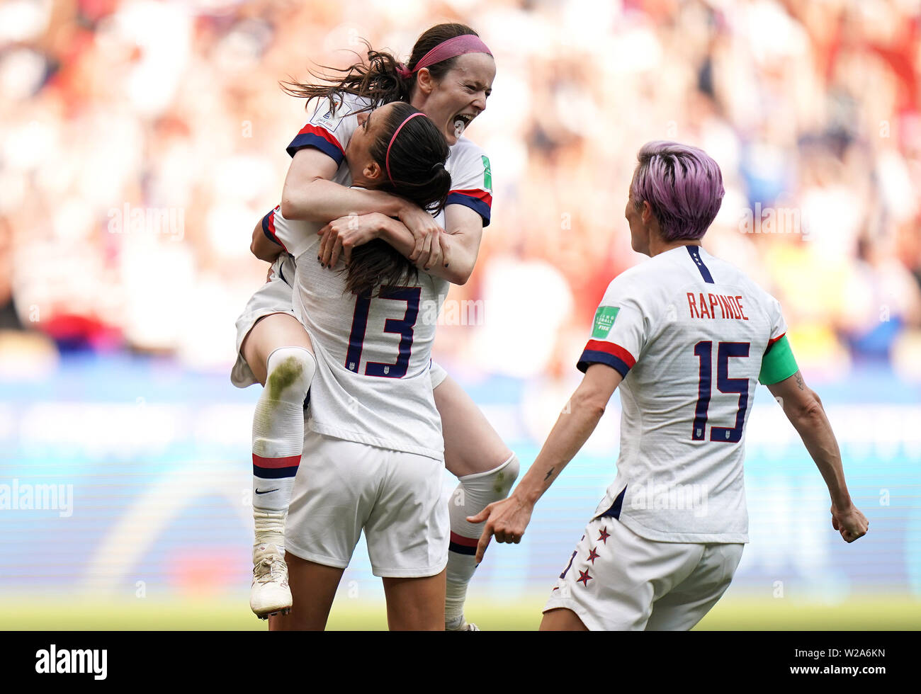 rose lavelle world cup goal 0036