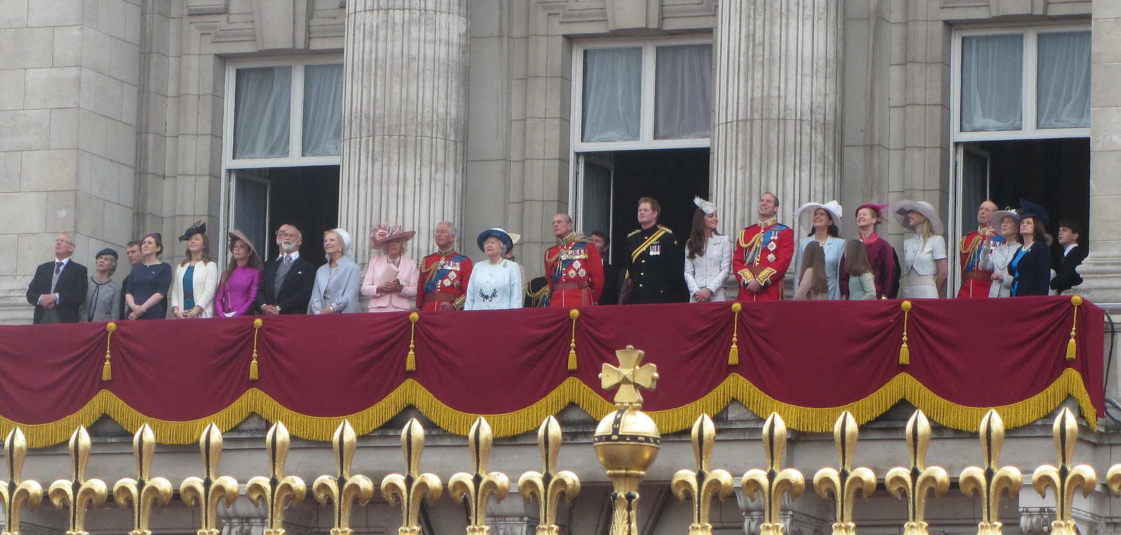 royal family balcony photos.