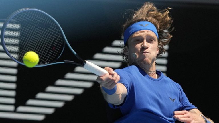 Rublev forehand mechanics.