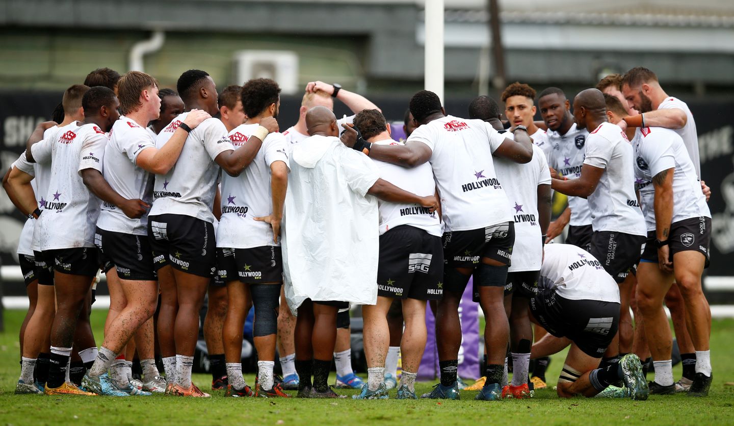 rugby huddle 0018