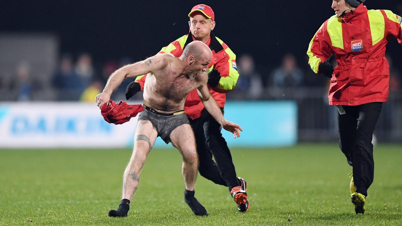 rugby streaker incidents