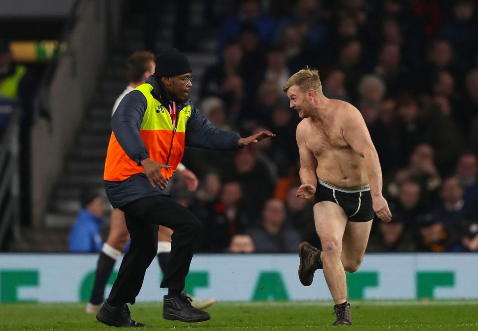 rugby streaker 0013