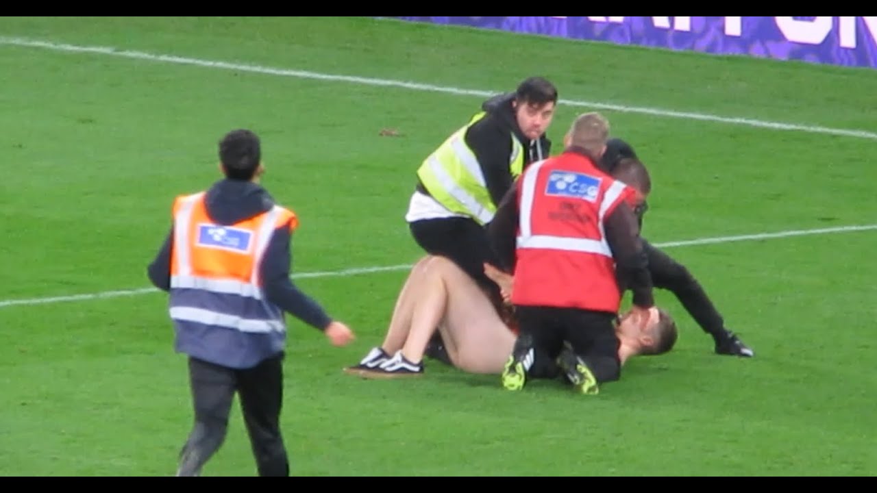 rugby streaker 0030