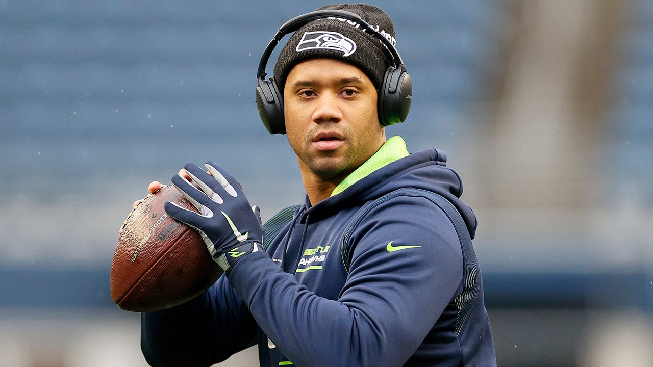 russell wilson super bowl 2014 0037