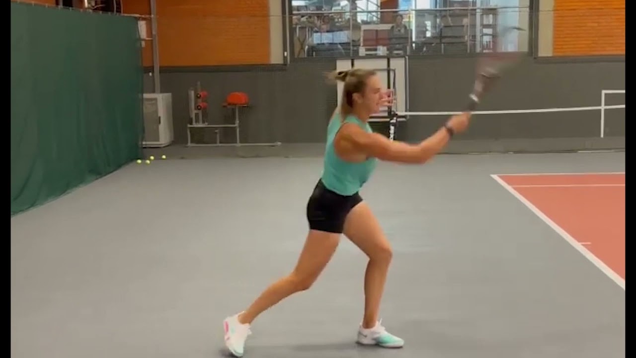 Sabalenka forehand grip