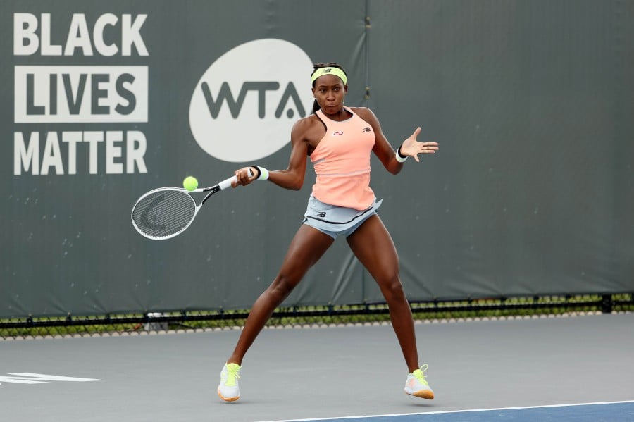 sabalenka forehand 0033