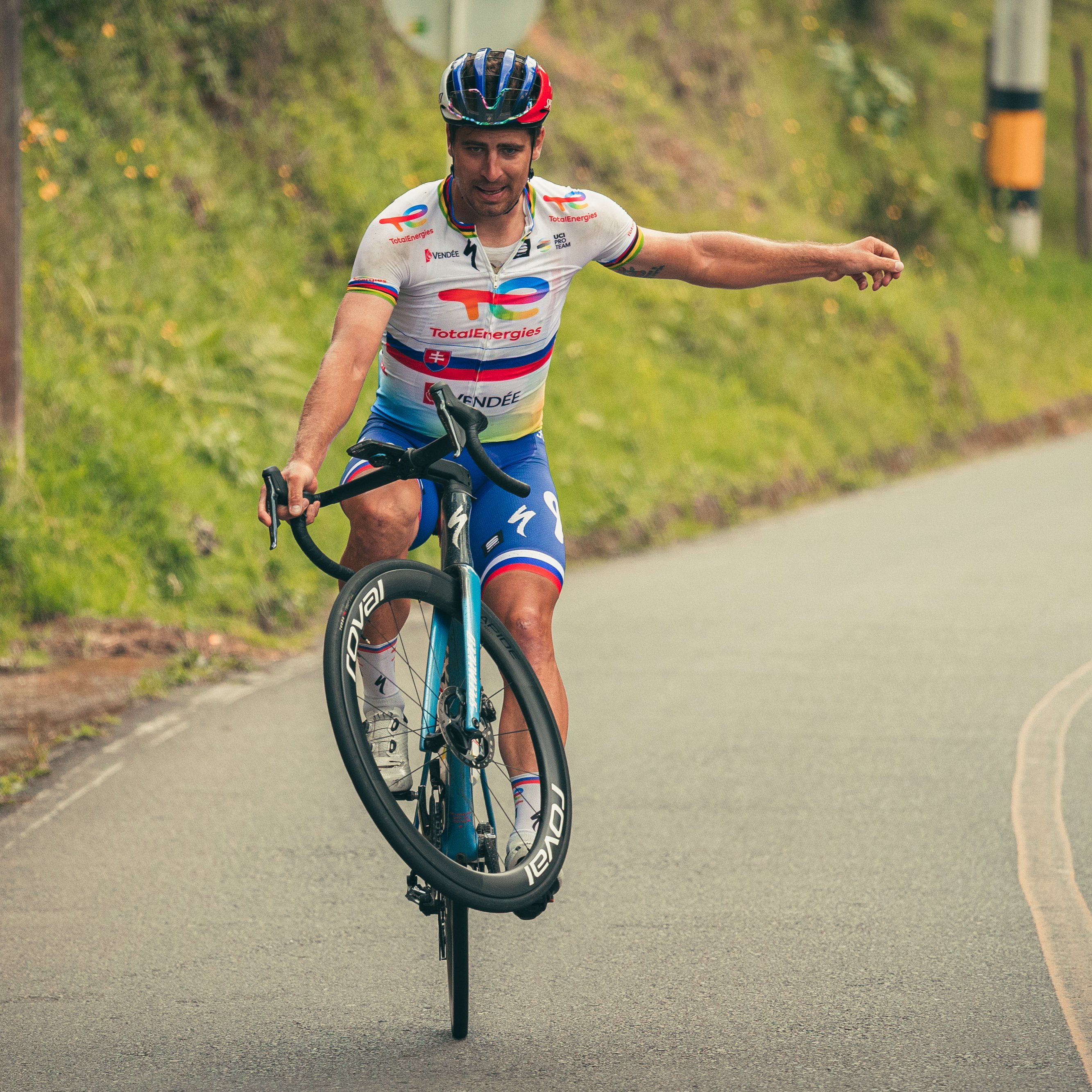 Sagan cycling stunts