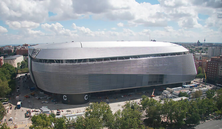 Santiago Bernabeu Architecture