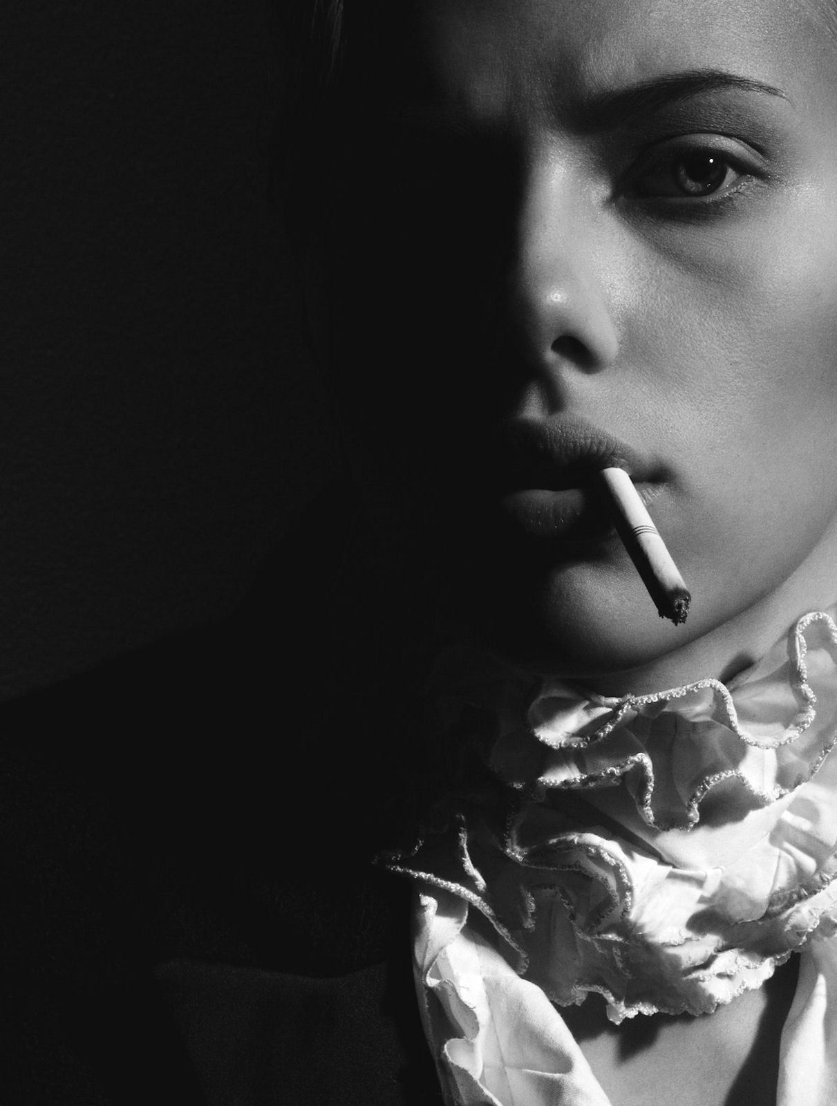 scarlett johansson black and white 0048