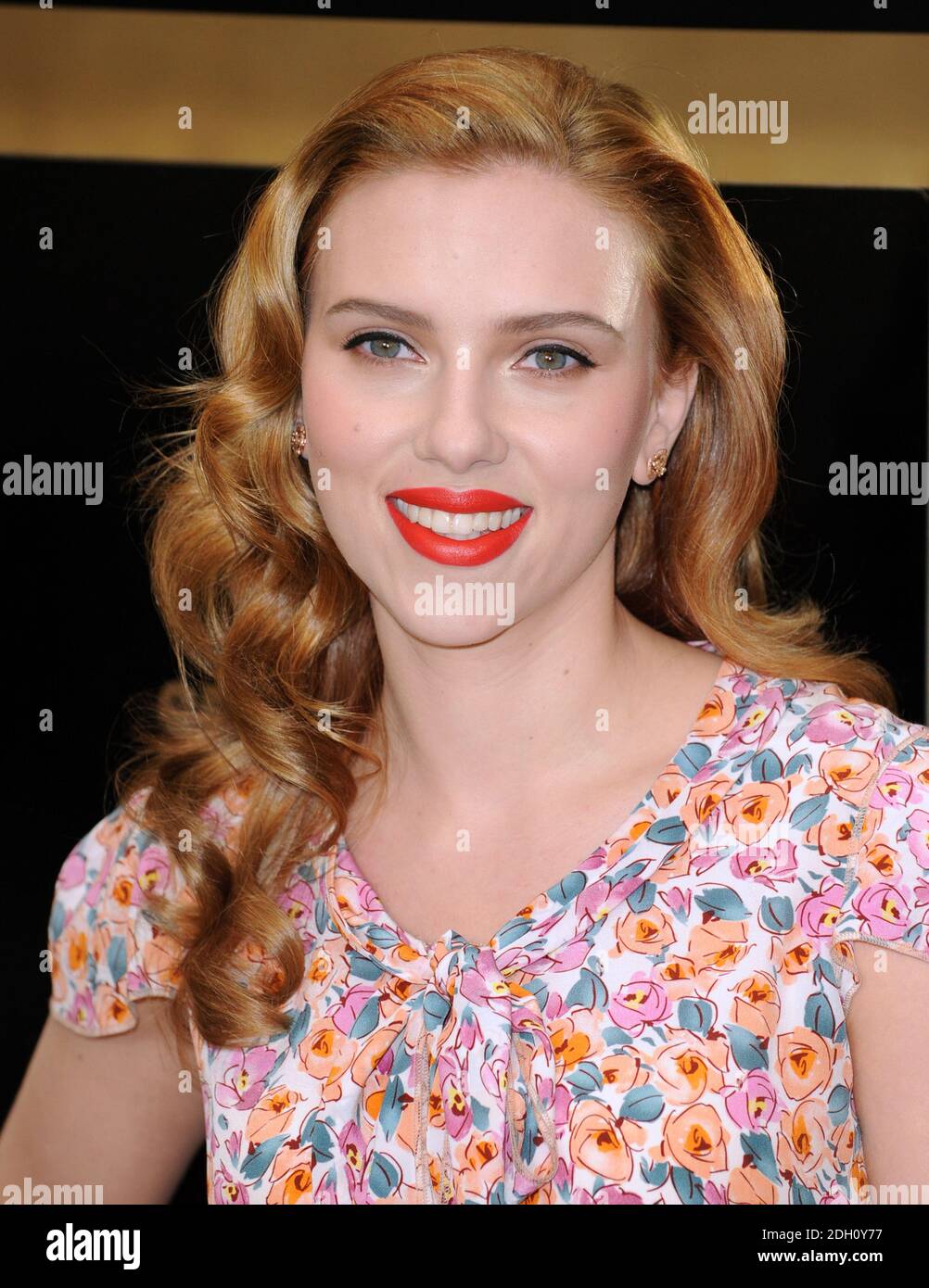 scarlett johansson smile 0033
