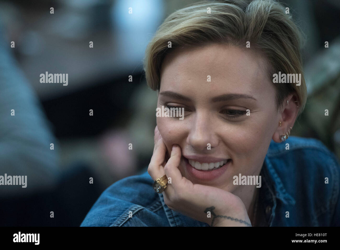 scarlett johansson smile 0047