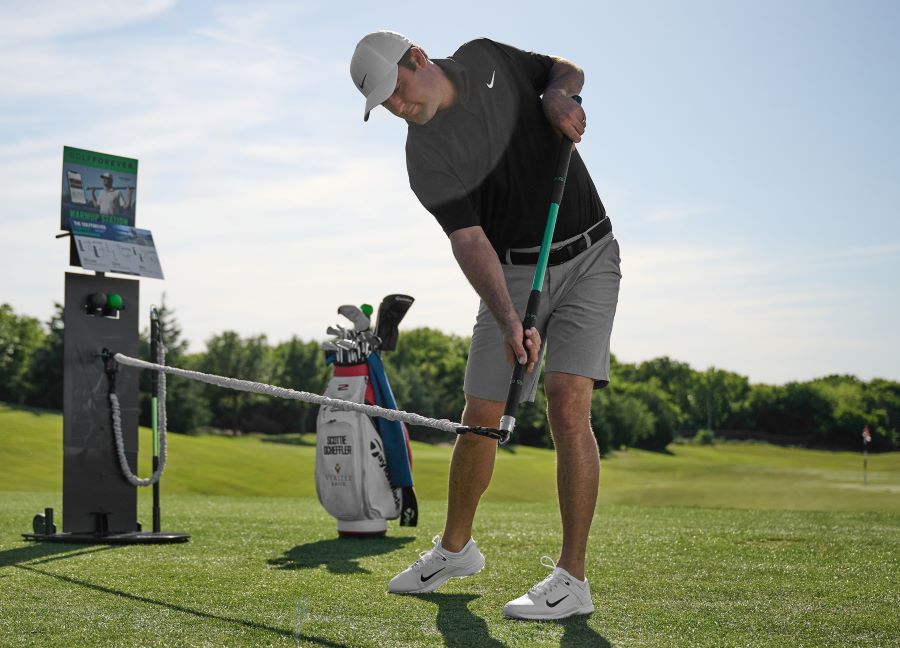 scottie scheffler iron swing 0049