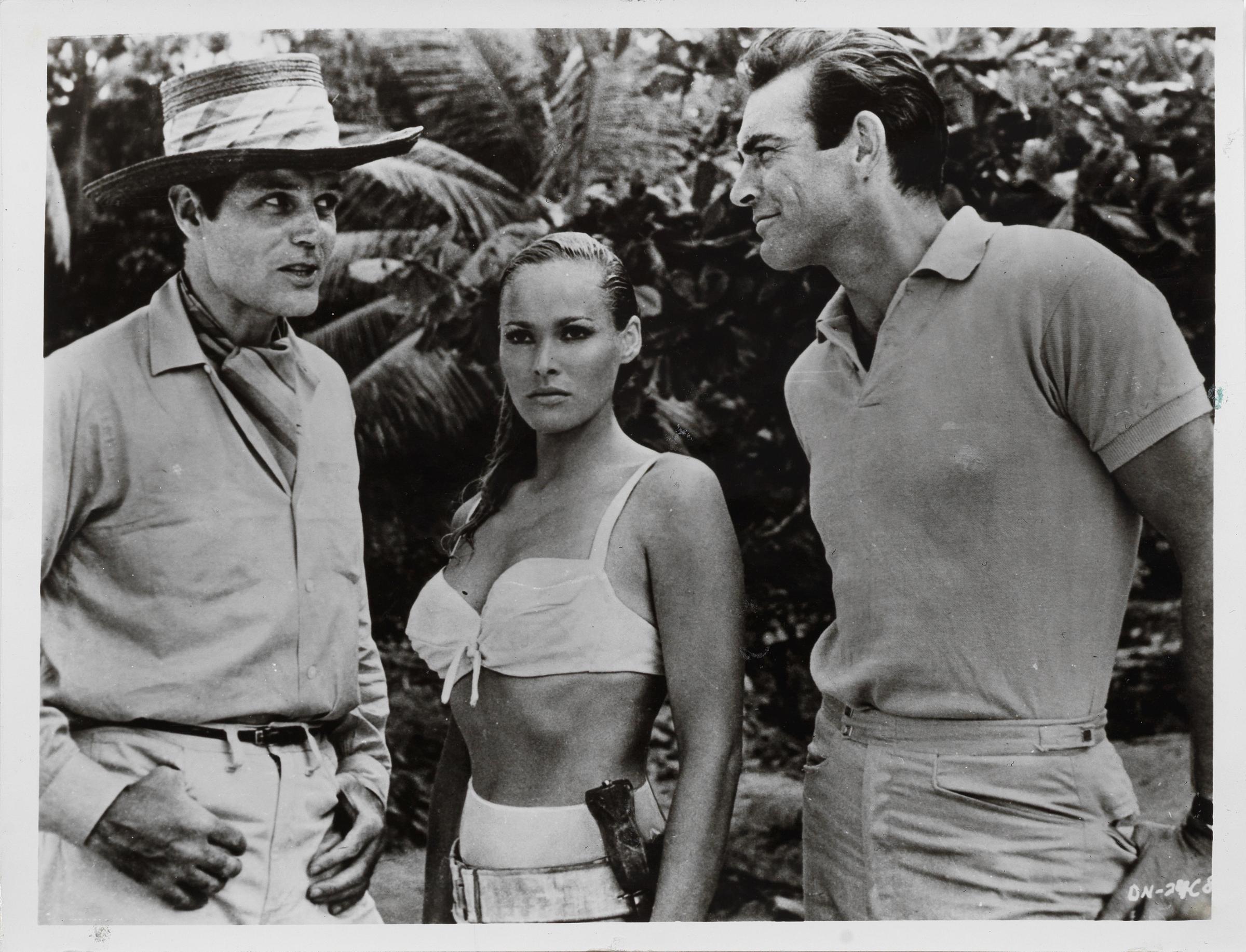sean connery and ursula andress 0012
