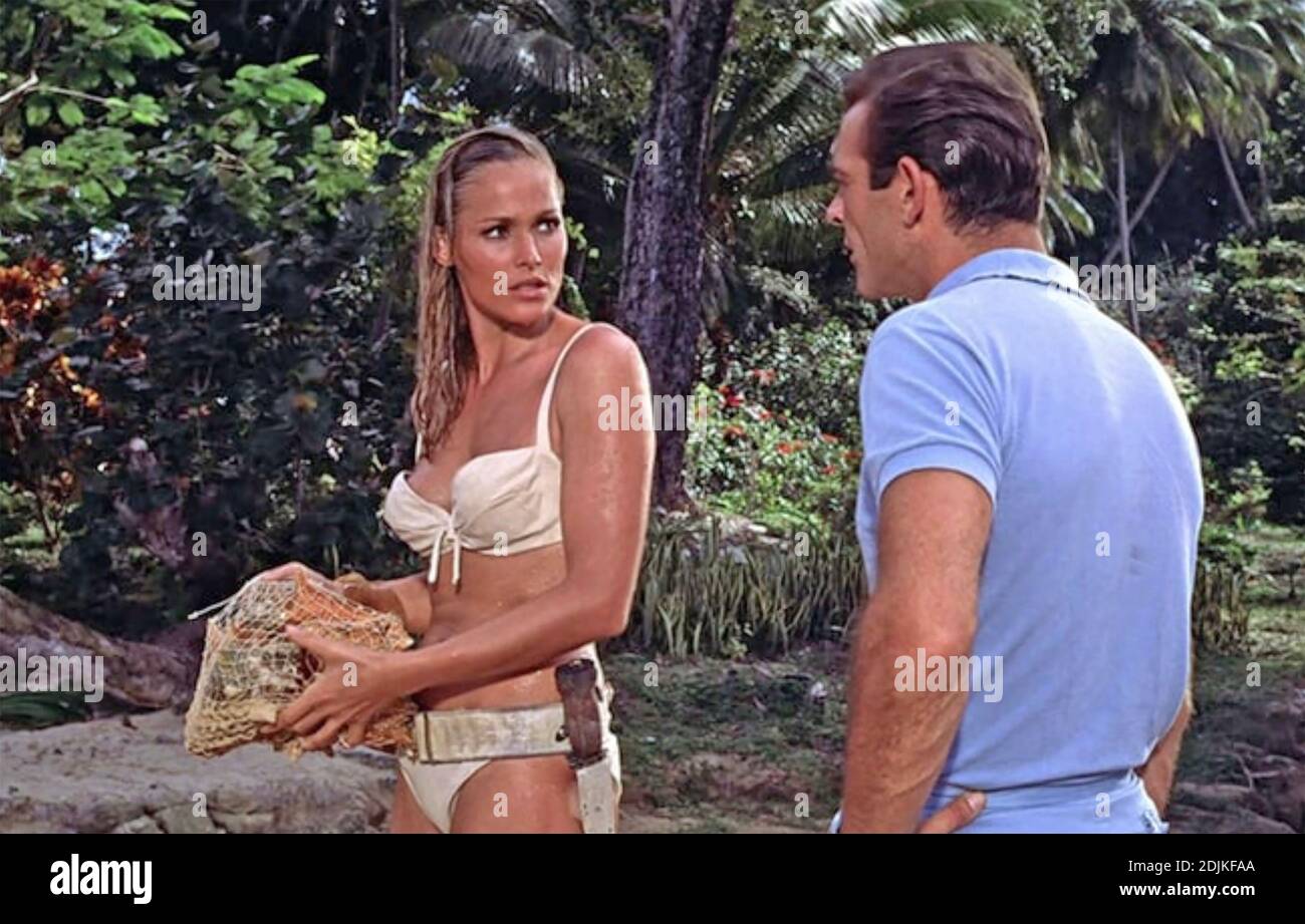 sean connery and ursula andress 0015