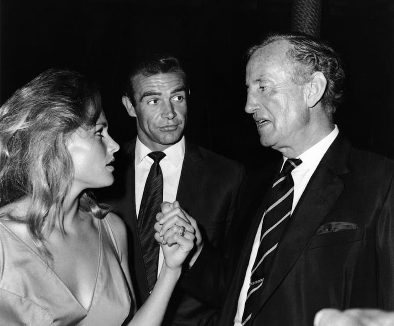 sean connery and ursula andress 0036