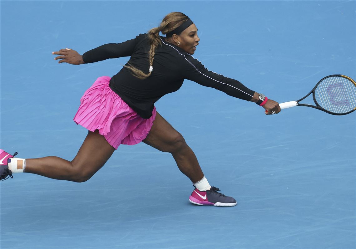 serena williams backhand power.