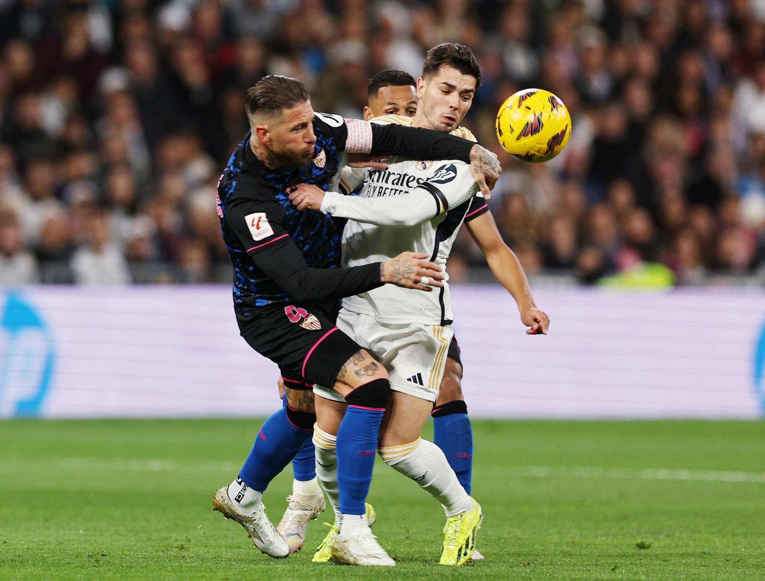 sergio ramos tackles 0063