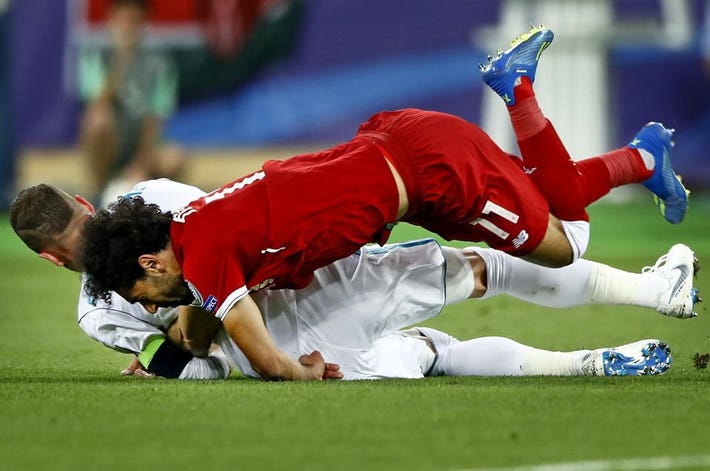 sergio ramos tackles 0065