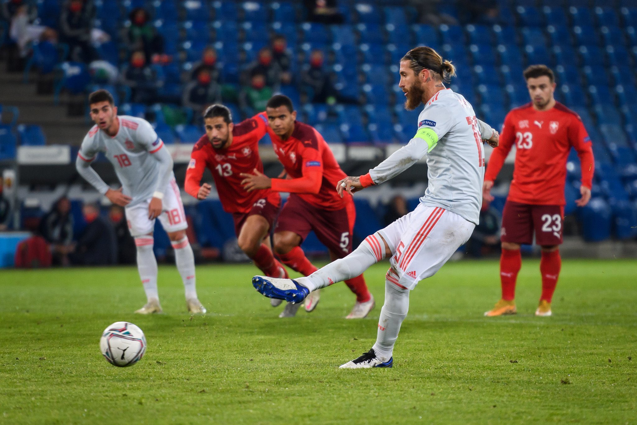 sergio ramos tackles 0073
