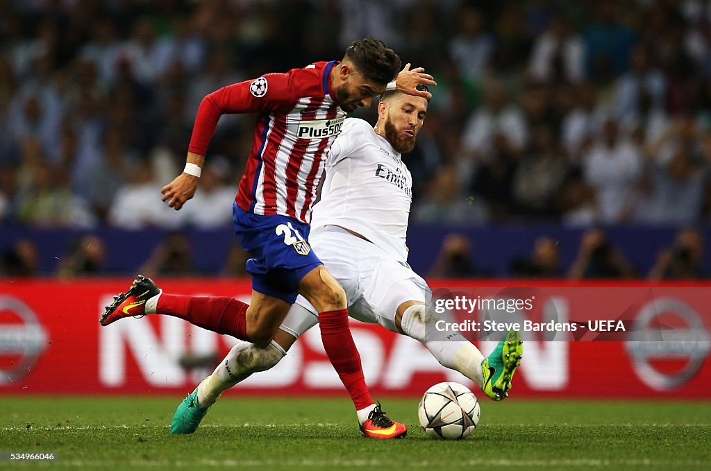 sergio ramos tackles 0075